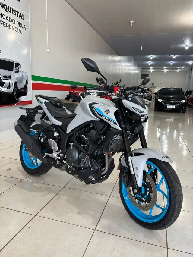 Moto Yamaha MT-03 2026 Connected