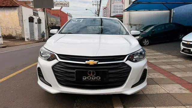 Carro Chevrolet Onix Plus 2021 1.0 LT II (Flex)