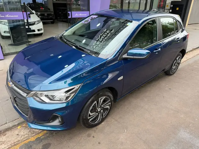 Carro Chevrolet Onix 2025 LT 1.0 Turbo