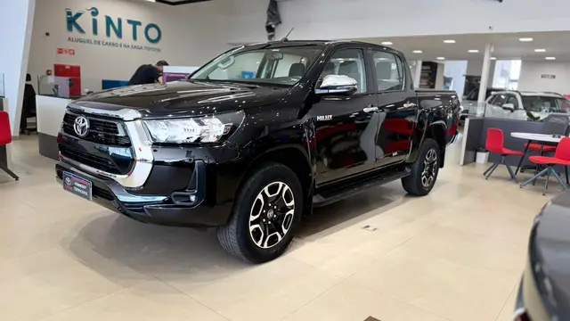 Carro Toyota Hilux Cabine Dupla 2023 SRV 4x4 2.8 Diesel