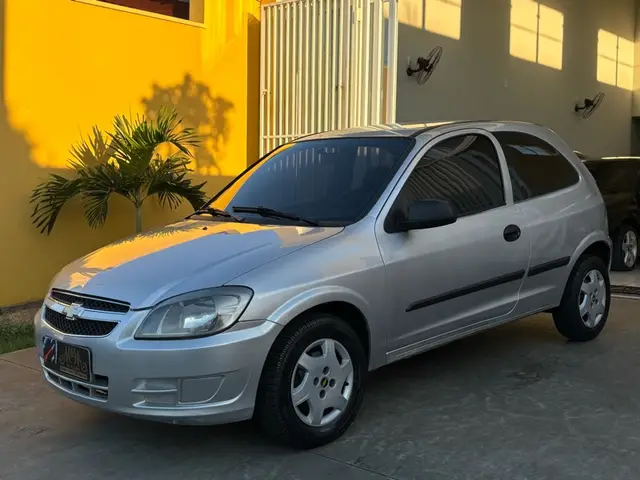Carro Chevrolet Celta 2014 LS 1.0 (Flex) 2p