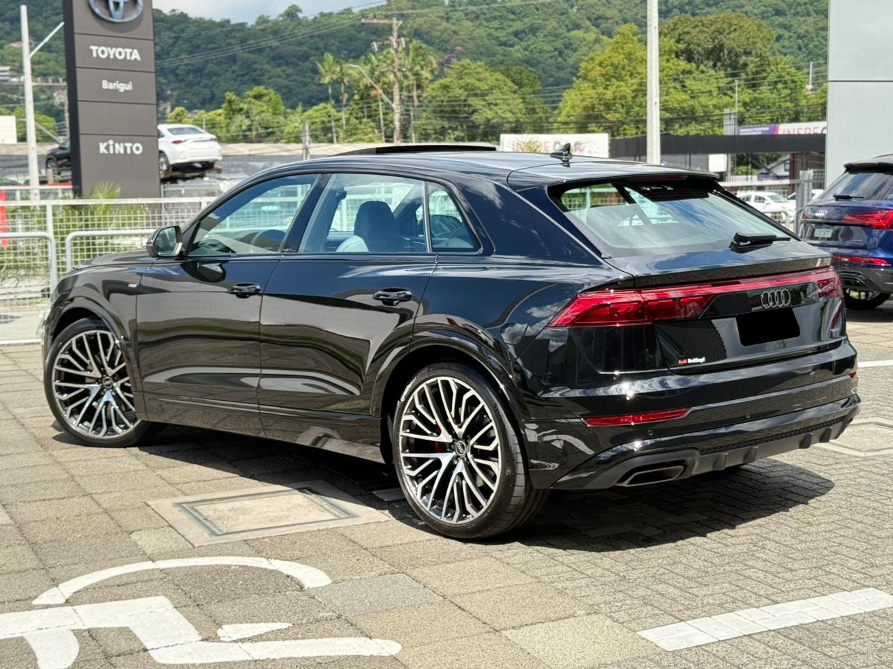 audi q8 3.0 tfsi performance black quattro s tronic