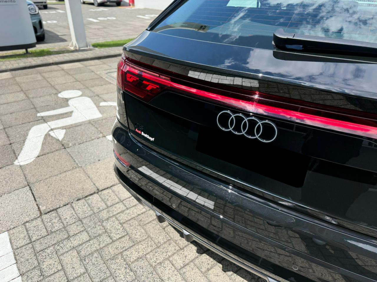 audi q8 3.0 tfsi performance black quattro s tronic