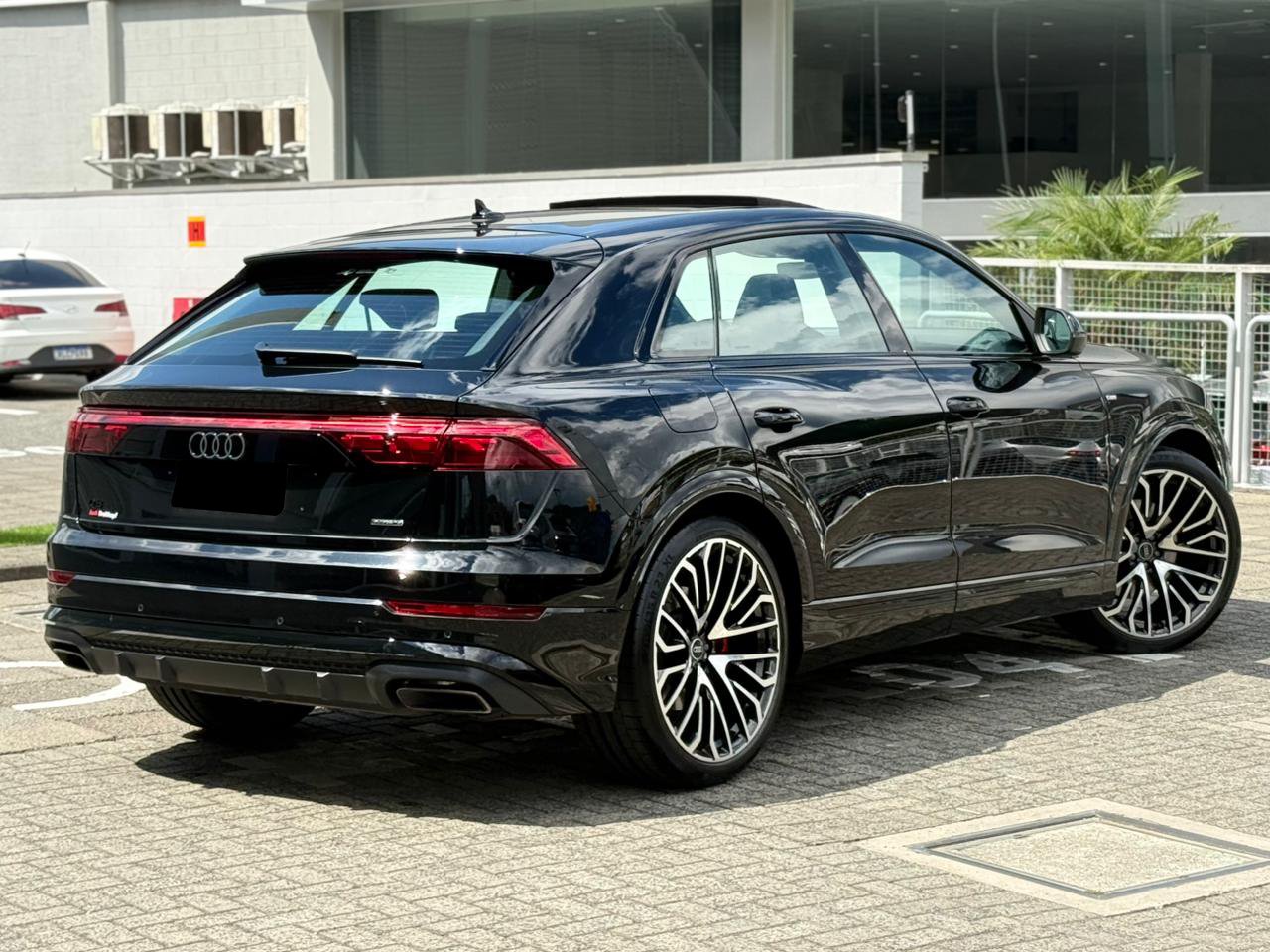 audi q8 3.0 tfsi performance black quattro s tronic