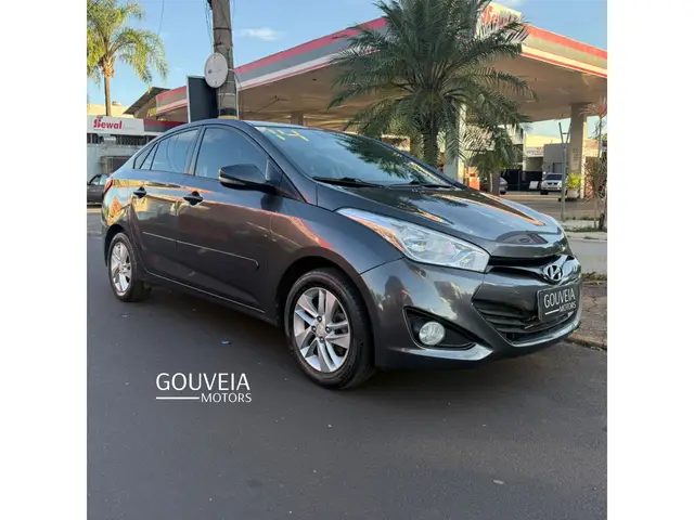 Carro Hyundai HB20S 2014 1.6 Comfort Plus (Flex)