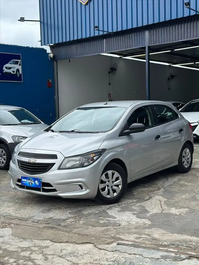 Carro Chevrolet Onix 2019 1.0 Joy SPE/4