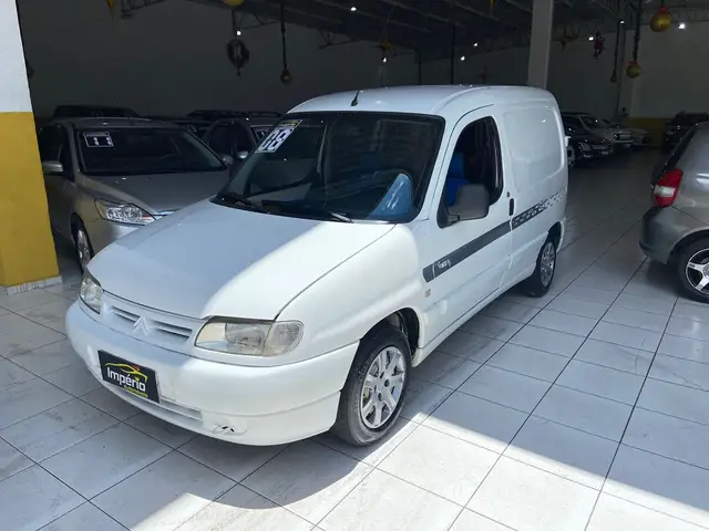 Carro Peugeot Partner 2008 Furgão Porta Lateral 1.6 16V (Flex)
