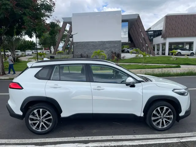 Carro Toyota Corolla Cross 2024 XRE 2.0