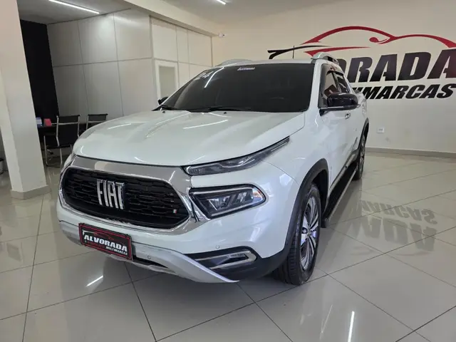 Carro Fiat Toro 2024 Volcano 2.0