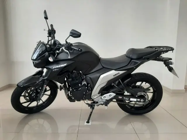 Moto Yamaha YS 250 Fazer 2022 ABS