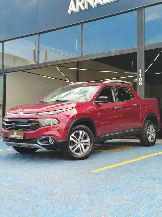 Carro Fiat Toro 2018 Volcano 2.0 diesel AT9 4x4
