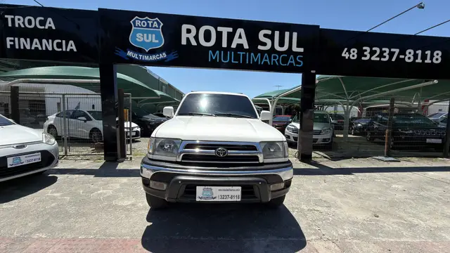 Carro Toyota Hilux SW4 1999 4x4 3.0 Turbo