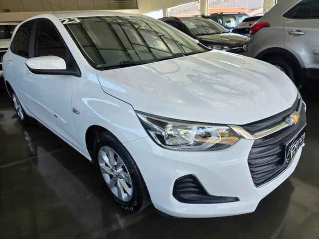 Carro Chevrolet Onix 2023 LT 1.0