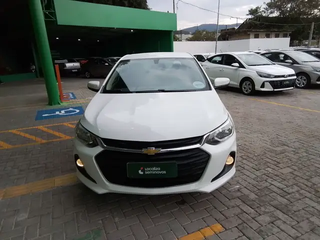 Carro Chevrolet Onix Plus 2025 LT 1.0