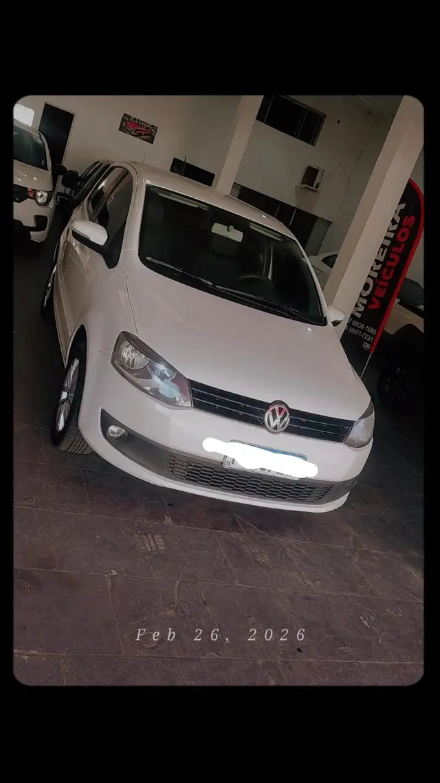 Carro Volkswagen Fox 2014 1.6 VHT (Flex)