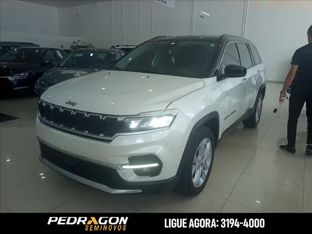 Carro Jeep Commander 2025 Longitude 1.3 T270