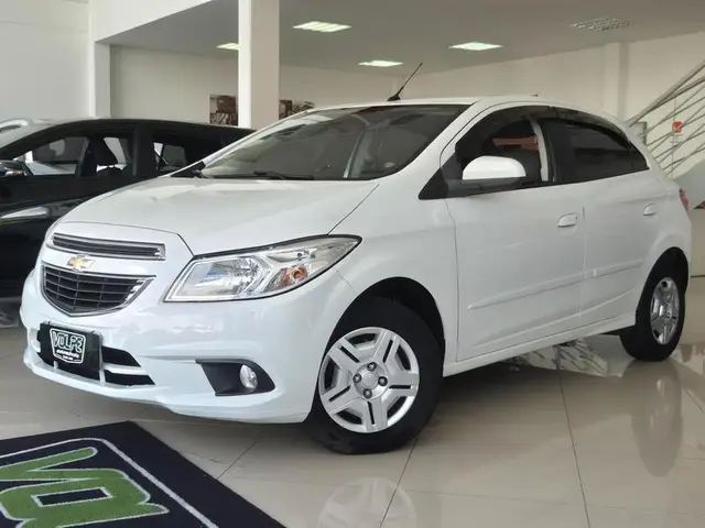 Carro Chevrolet Onix 2015 1.0 LT SPE/4