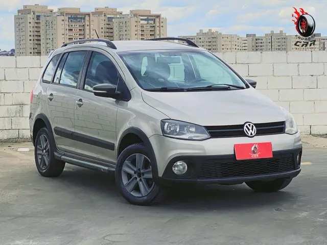 Carro Volkswagen SpaceCross 2012 1.6 8V (Flex)