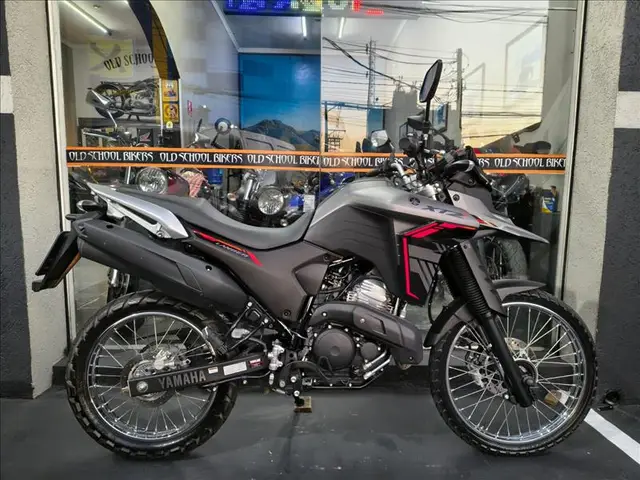 Moto Yamaha XTZ 250 Lander 2025 Connected