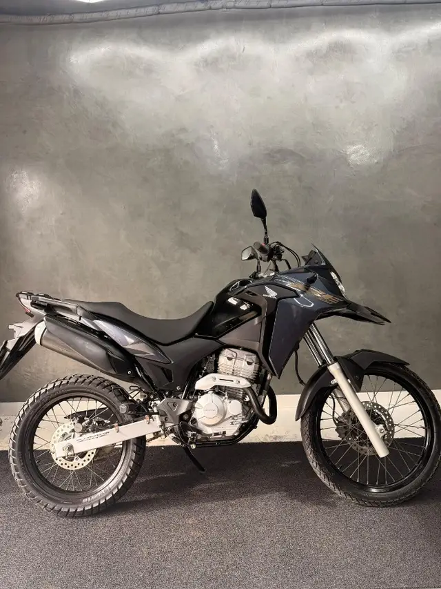Moto Honda XRE 300 2023 ABS
