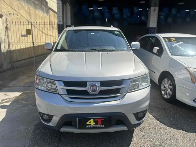 Carro Fiat Freemont 2012 2.4 16V Precision (Aut)