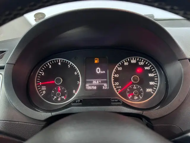 Carro Volkswagen Fox 2014 1.0 TEC BlueMotion (Flex) 4p