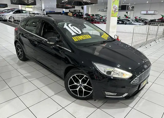 Carro Ford Focus Sedan 2016 Titanium Plus 2.0 PowerShift (Aut)