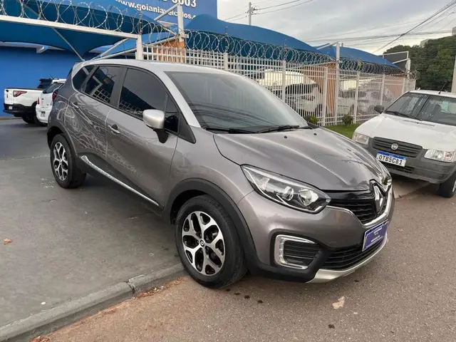 Carro Renault Captur 2021 BOSE 1.6 16v SCe CVT (Flex)