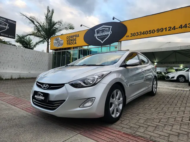 Carro Hyundai Elantra 2013 Sedan 1.8 GLS (aut)
