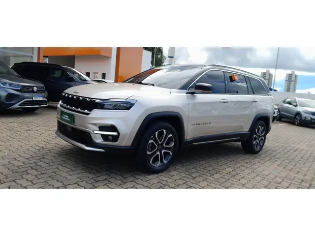 Carro Jeep Commander 2023 Limited 1.3 T270