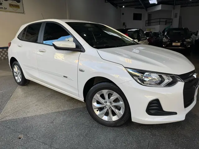 Carro Chevrolet Onix 2023 LT 1.0