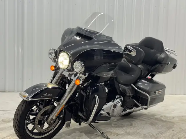 Moto Harley-Davidson Electra Glide 2014 ELECTRA GLIDE ULTRA LIMITED FLHTK