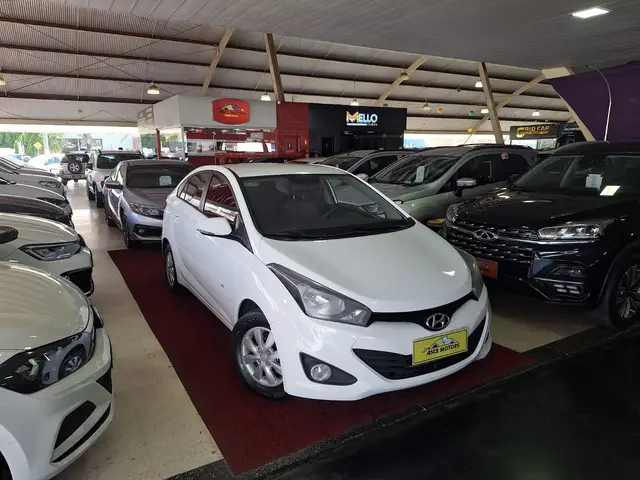 Carro Hyundai HB20S 2015 1.0 Comfort Plus (Flex)