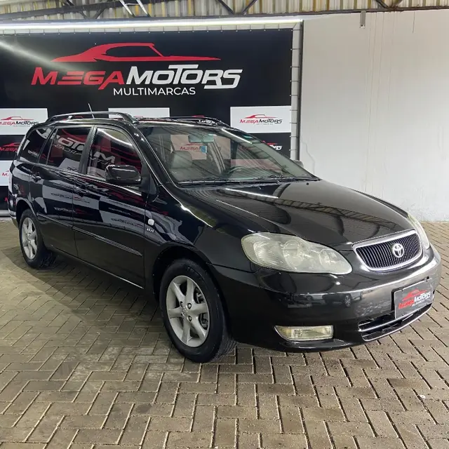 Carro Toyota Fielder 2005 1.8 16V (aut)