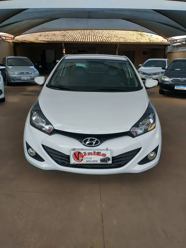 Carro Hyundai HB20S 2015 1.0 Comfort Plus (Flex)