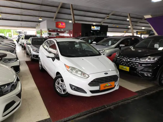 Carro Ford New Fiesta Sedan 2015 1.6 SE PowerShift (Flex)