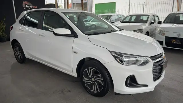 Carro Chevrolet Onix 2024 LT 1.0