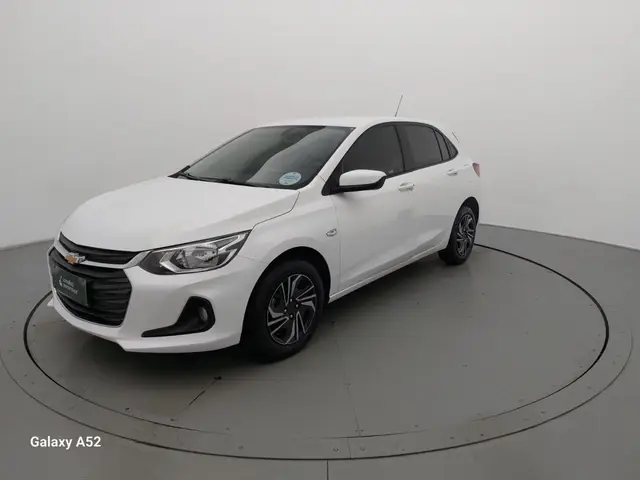 Carro Chevrolet Onix Plus 2024 LT 1.0