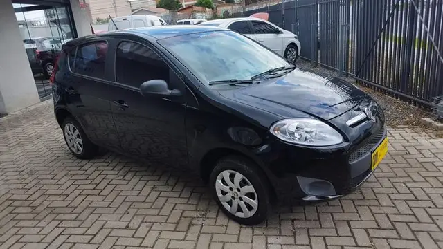 Carro Fiat Palio 2015 ATTRA. Best Seller 1.0 EVO Flex 5p