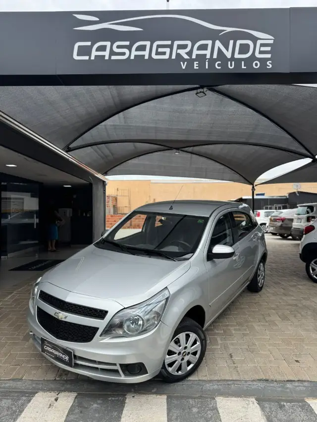 Carro Chevrolet Agile 2013 LT 1.4 8V (Flex)