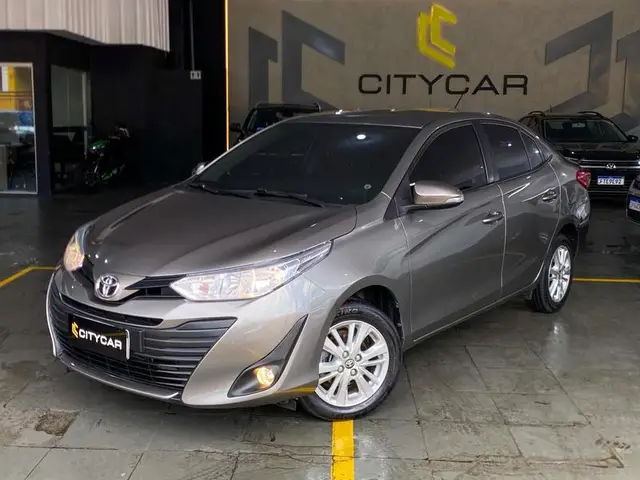 Carro Toyota Yaris Sedan 2019 1.5 XL (Flex)