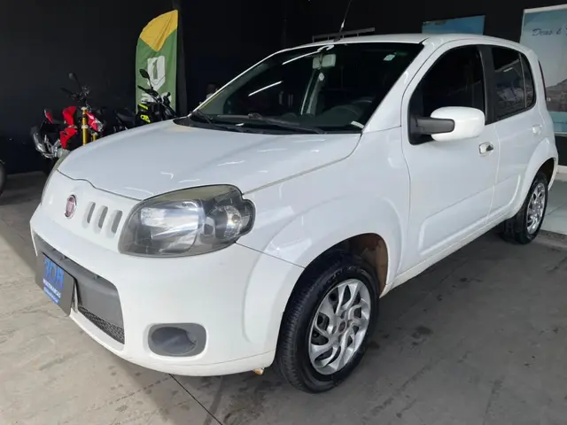 Carro Fiat Uno 2016 Vivace 1.0 8V (Flex) 4p