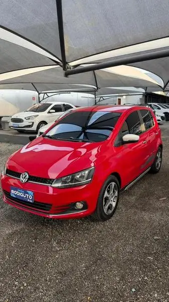 Carro Volkswagen Fox 2016 1.0 MPI BlueMotion (Flex)