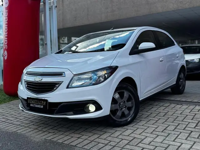 Carro Chevrolet Onix 2013 1.4 LT SPE/4