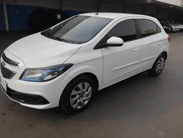 Carro Chevrolet Onix 2013 1.4 LT SPE/4