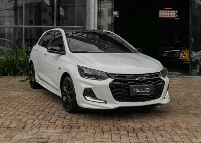 Carro Chevrolet Onix 2023 RS 1.0 Turbo (Aut.)