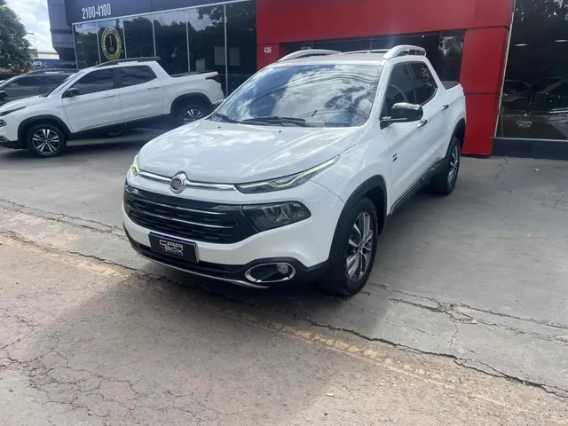 Carro Fiat Toro 2019 Volcano 2.0 diesel AT9 4x4
