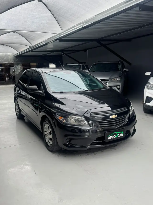 Carro Chevrolet Onix 2019 1.0 Joy SPE/4