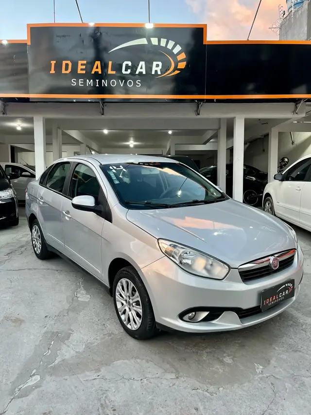 Carro Fiat Grand Siena 2014 Evo Attractive 1.4 8V (Flex)