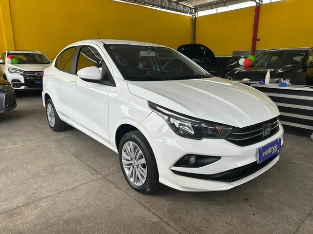 Carro Fiat Cronos 2023 Drive 1.3 (Flex) MT